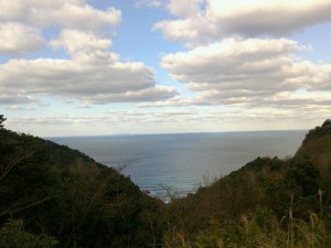 近所の風景です。 空気が澄んでいる日は、 空がめちゃきれいで好きｗ